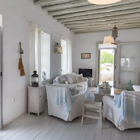 Fos -mykonian House