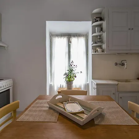 Fos -mykonian House *