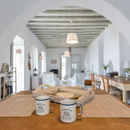 Country house Fos -mykonian House
