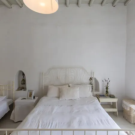 Country house Fos -mykonian House